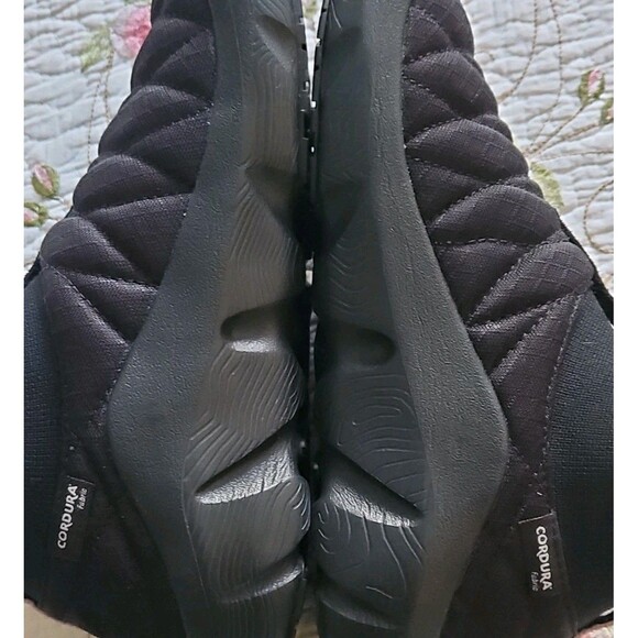 Oboz WHAKATA PUFFY Pull On Black Moc Slippers Shoes Sz 8 NEW - Picture 7 of 10